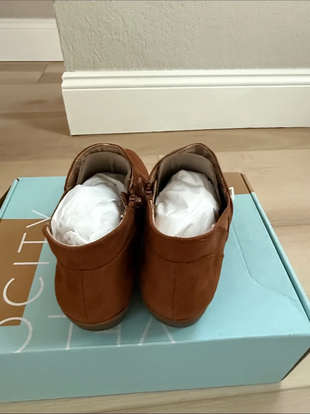 NIB Life Stride Women's Aurora Ankle Boots - Brown Size 5